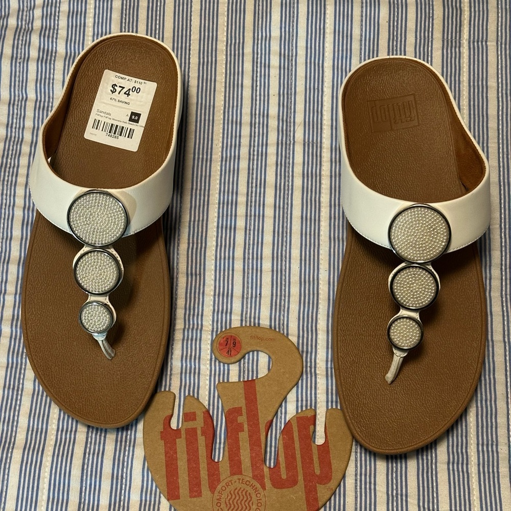 NWT FitFlop White and Brown Sandals